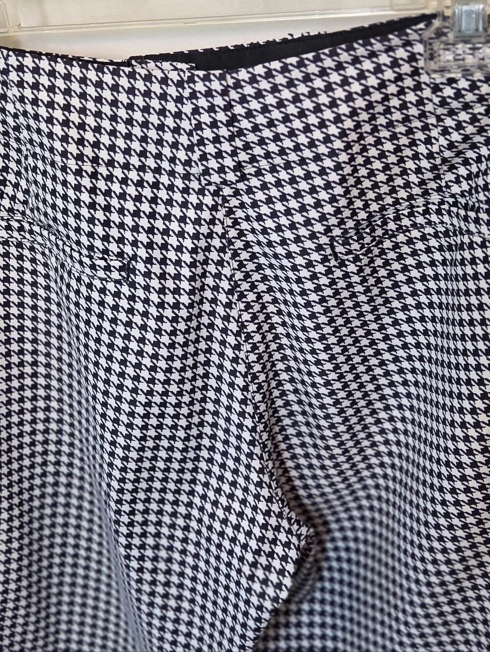 Nike Womens Golf Bermuda Shorts Size 8 Houndstooth Check Design Black & White